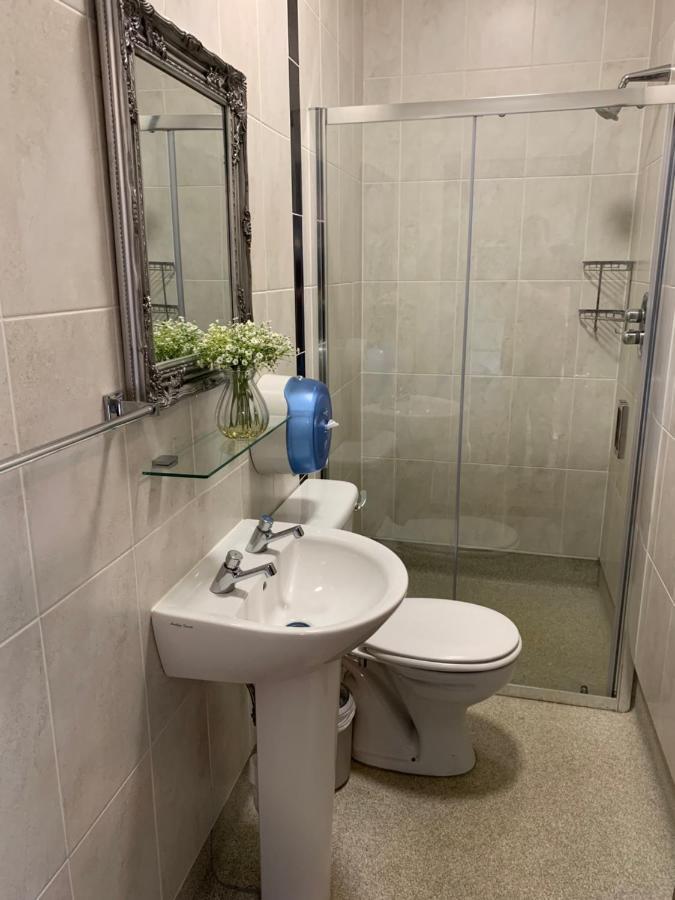 Lanigan'S Accommodation Килкени Екстериор снимка